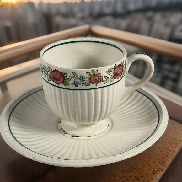 Wedgwood Belmar Demitasse/Espresso Cup Saucer Floral Basket Etruria England - Picture 2 of 10
